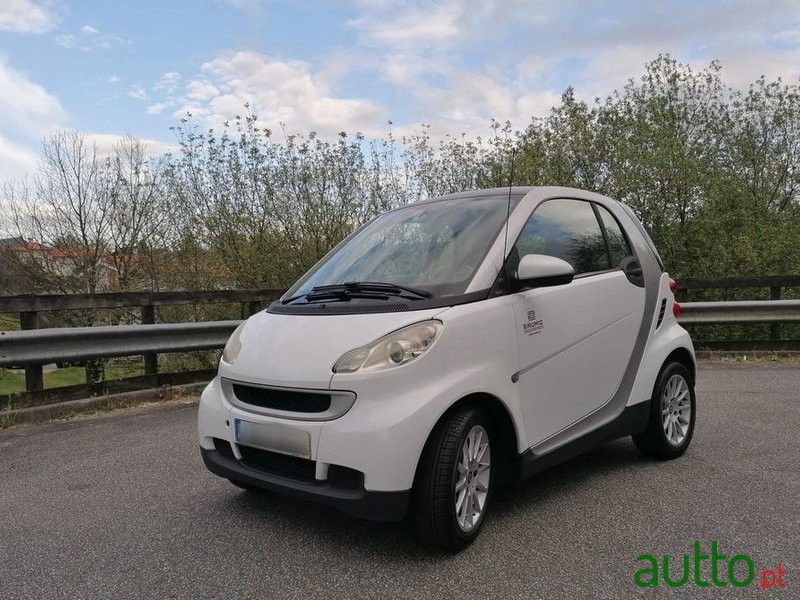 2009' Smart Fortwo Coupé photo #2