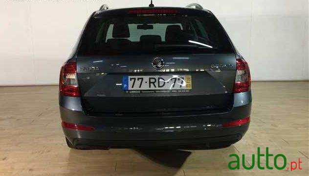 2016' Skoda Octavia Break photo #2