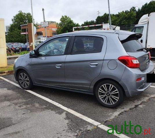 2016' Mitsubishi Space Star photo #3