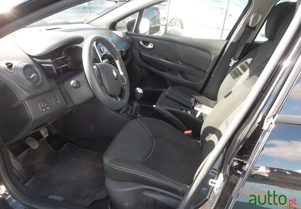 2017' Renault Clio photo #5