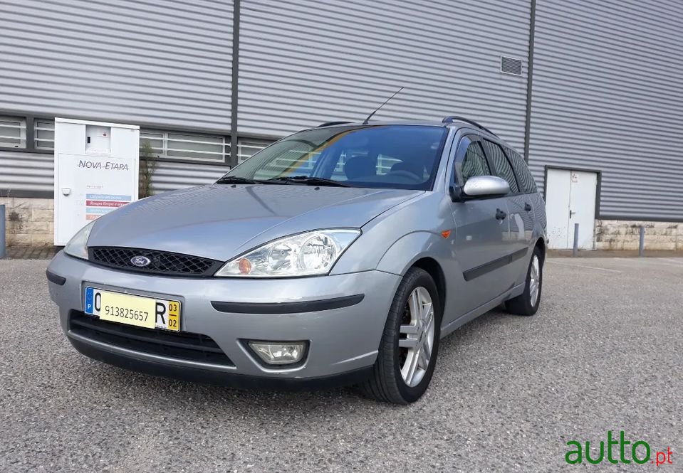 2003' Ford Focus Sw photo #1