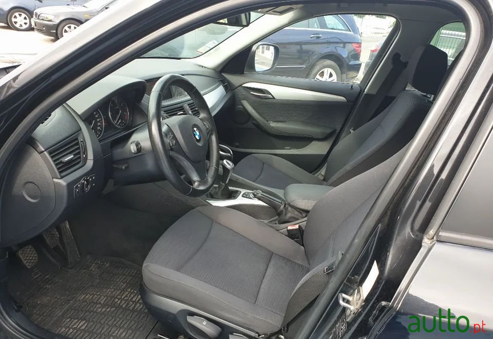 2010' BMW X1 photo #5