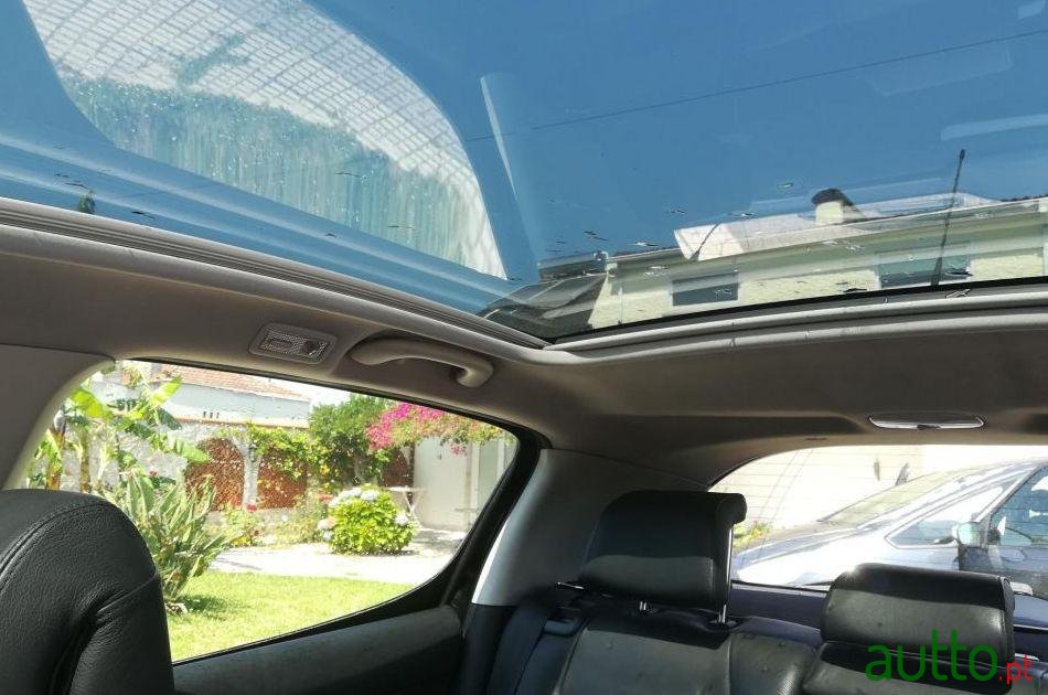 2008' Peugeot 308 photo #1