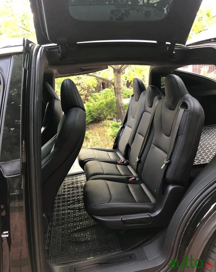 2020' Tesla Model X photo #5