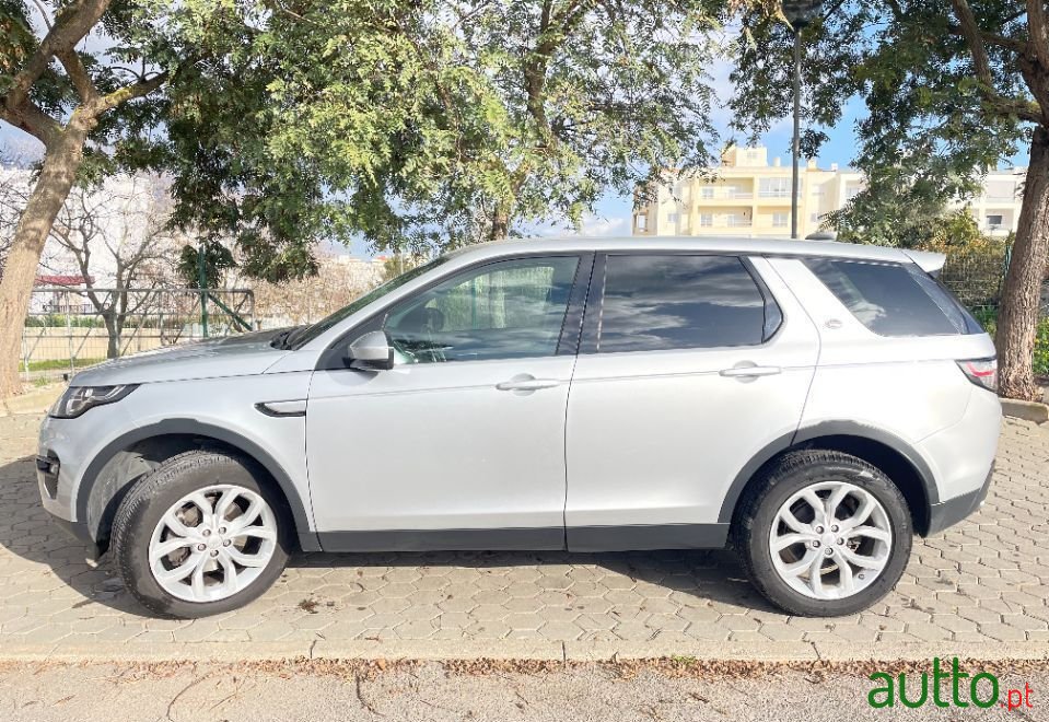 2017' Land Rover Discovery Sport photo #1