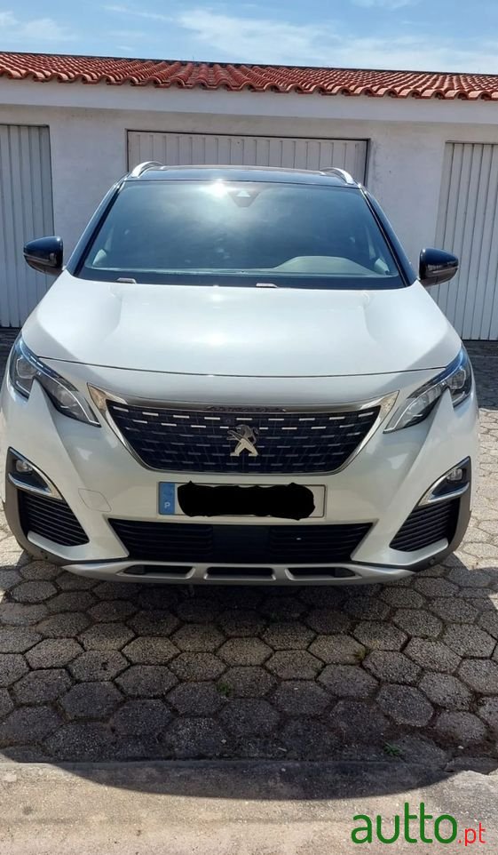 2018' Peugeot 3008 photo #1