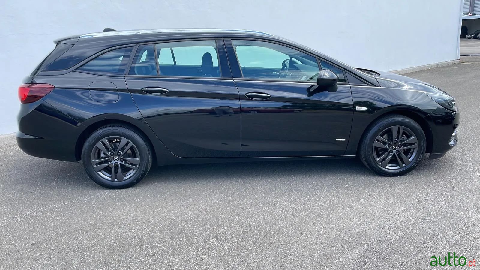 2022' Opel Astra Sports Tourer photo #4