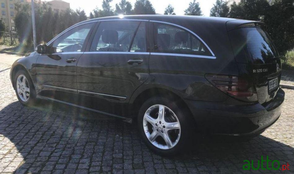 2006' Mercedes-Benz R-320 Cdi 4-Matic Longo photo #2