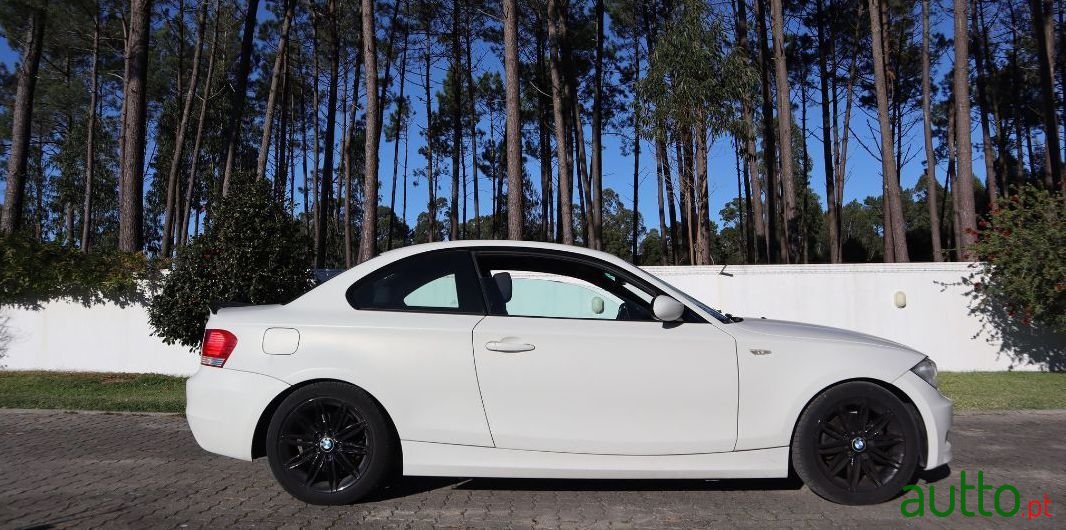 2008' BMW 120 photo #3