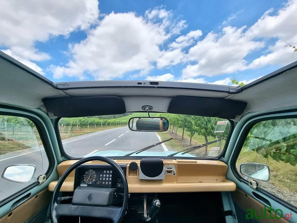 1985' Renault 4 photo #5