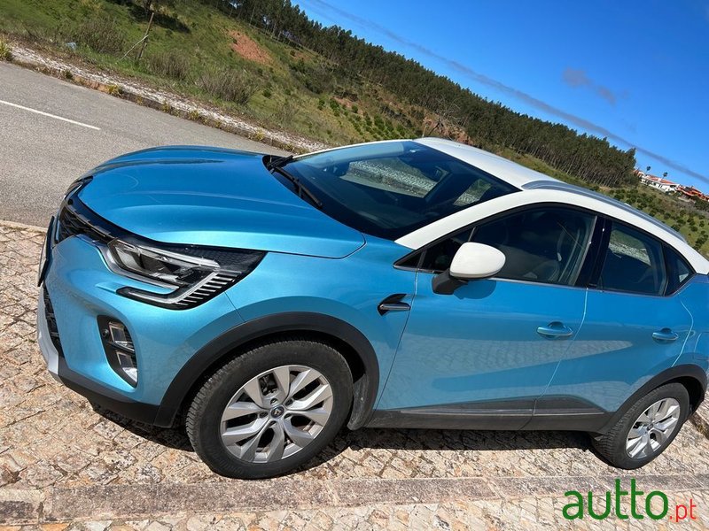 2020' Renault Captur 1.6 E-Tech Plug-In Intens photo #1