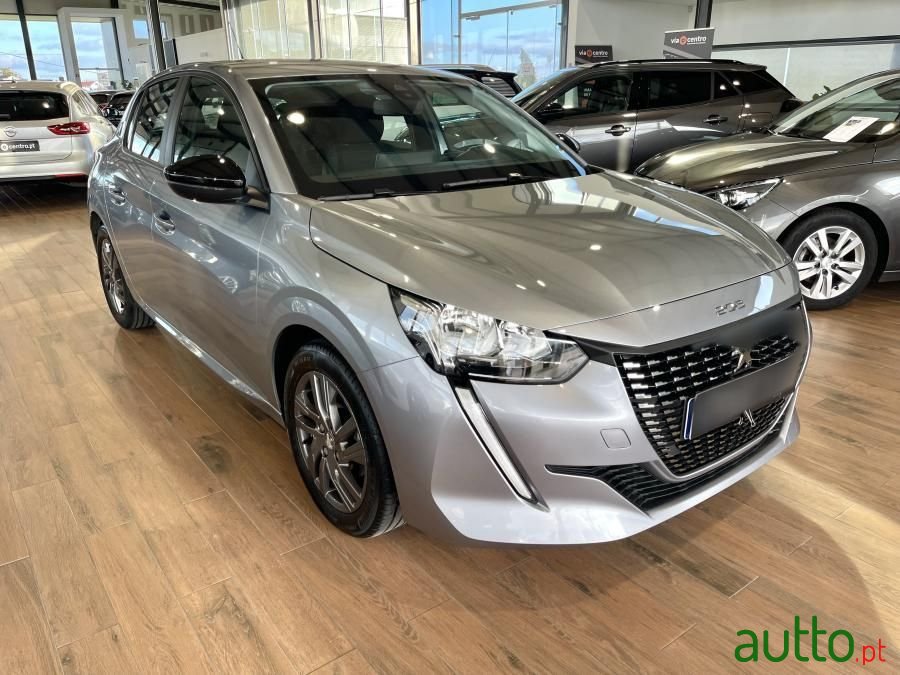 2022' Peugeot 208 photo #2