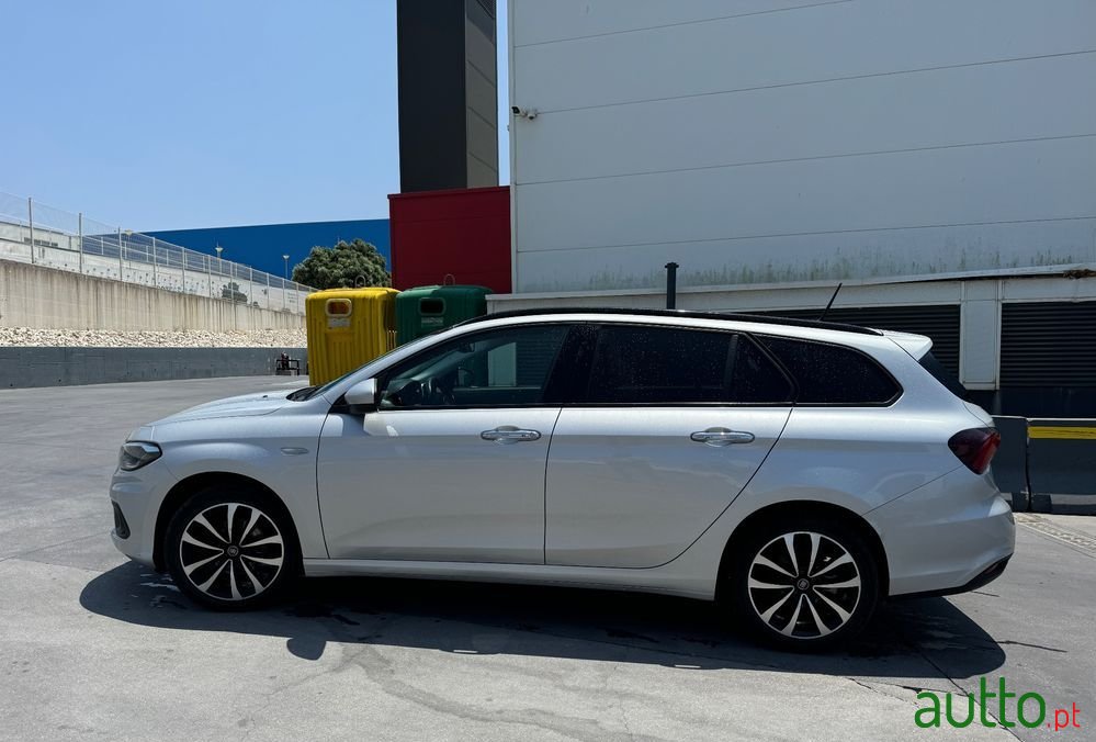 2019' Fiat Tipo Station Wagon photo #6