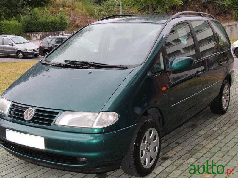 1997' Volkswagen Sharan 1.9 TDi CL 7L photo #1