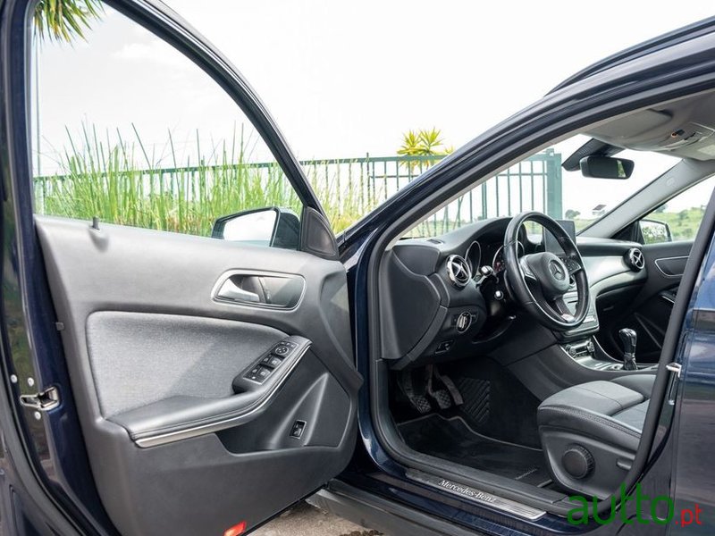 2018' Mercedes-Benz Classe Gla D Style photo #5