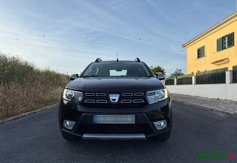 2018' Dacia Sandero Stepway photo #2