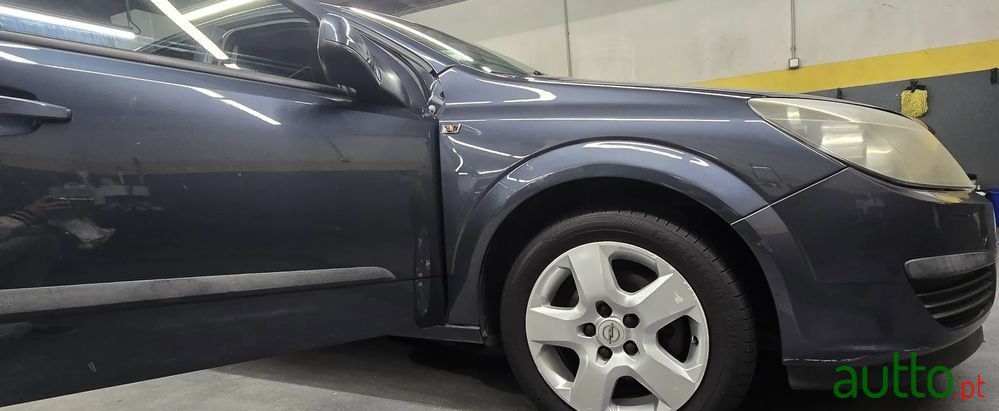 2006' Opel Astra photo #6