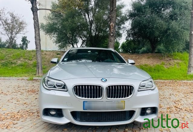 2015' BMW 520 D Pack M photo #4