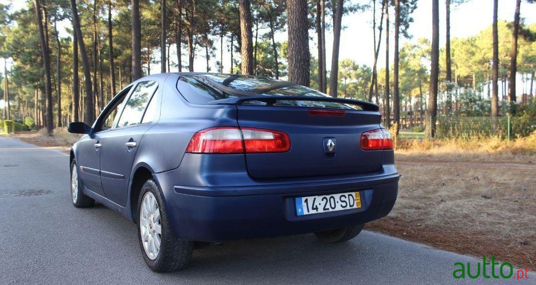 2001' Renault Laguna 1.6 Privilège photo #3