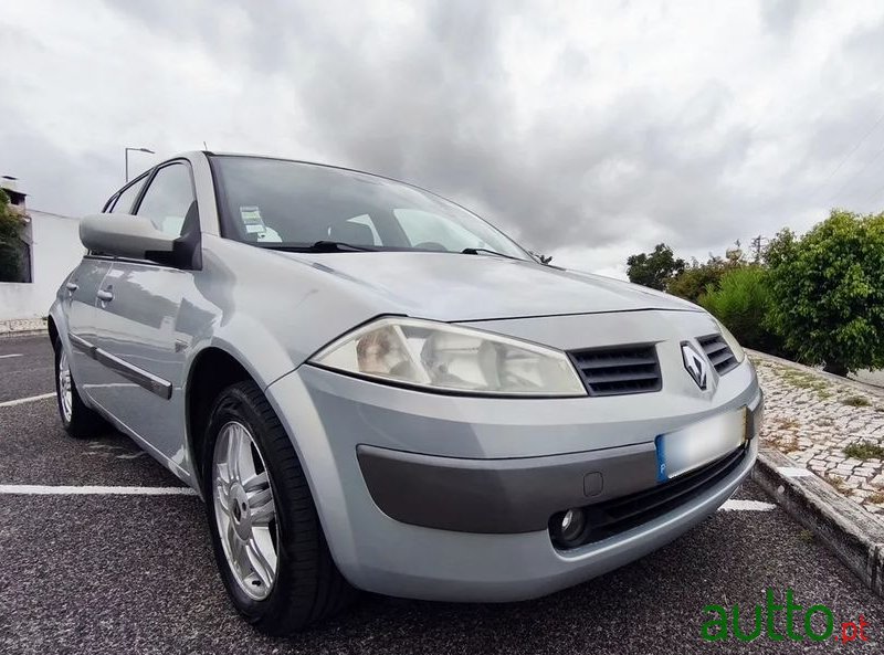 2004' Renault Megane 1.5 Dci Confort photo #2