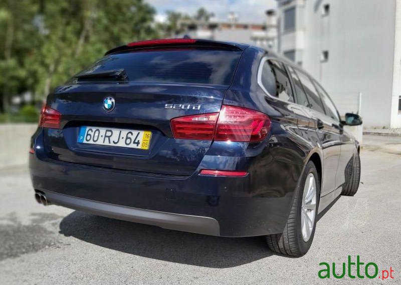 2016' BMW 520 D Touring photo #2