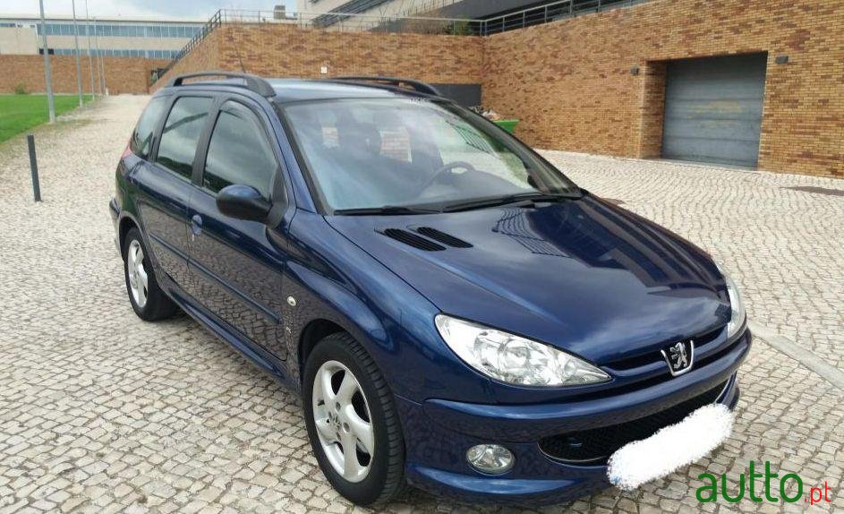2005' Peugeot 206 Sw photo #3