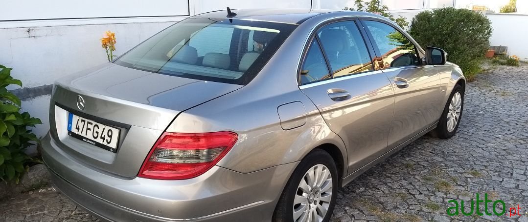 2008' Mercedes-Benz C-220 photo #2