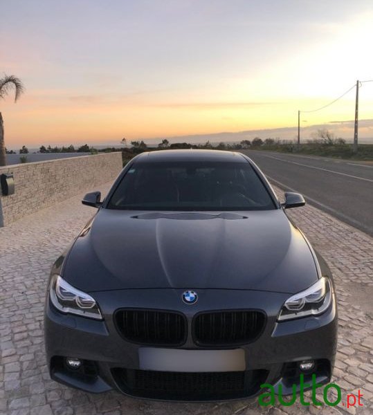 2015' BMW 525 photo #2