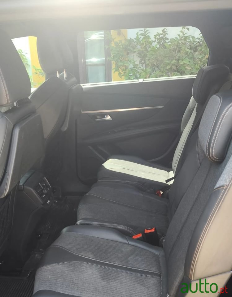 2018' Peugeot 5008 photo #5
