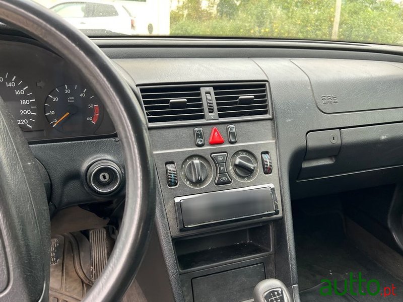 1999' Mercedes-Benz 220 photo #5