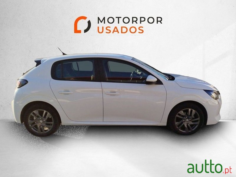 2021' Peugeot 208 photo #4