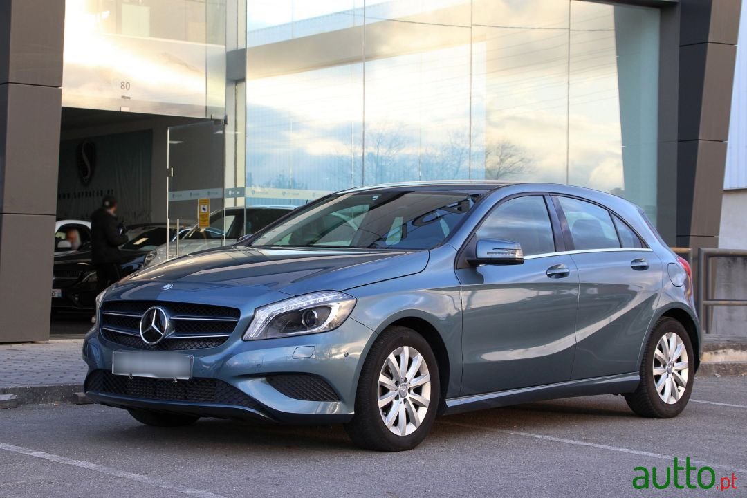 2015' Mercedes-Benz A-180 photo #3