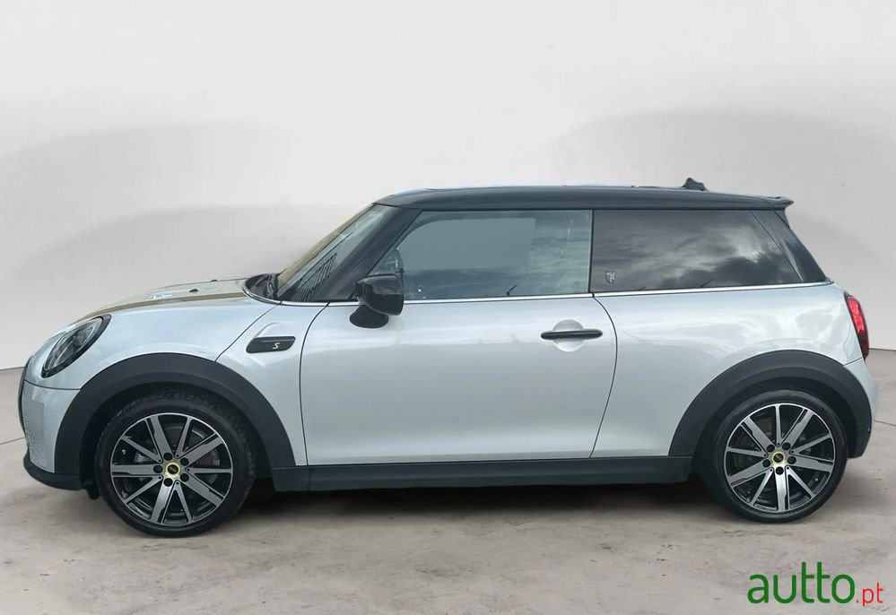 2022' MINI Electric photo #2