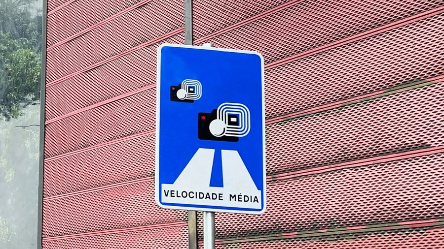 Radares de velocidade média chegam a uma das autoestradas mais movimentadas