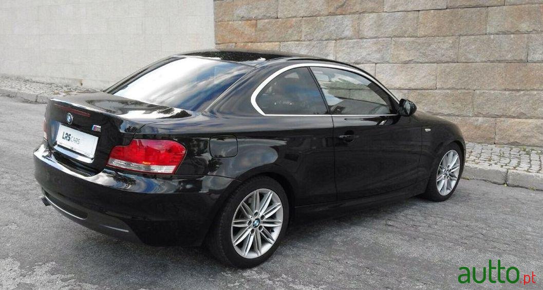 2010' BMW 118 Coupe Pack M photo #1