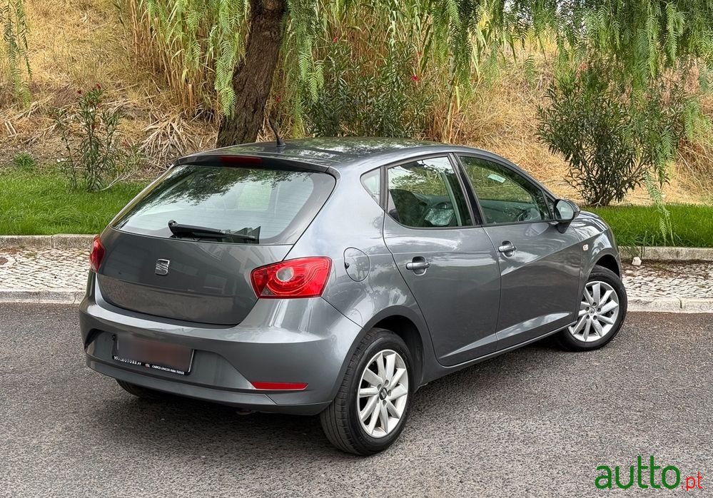 2013' SEAT Ibiza photo #3