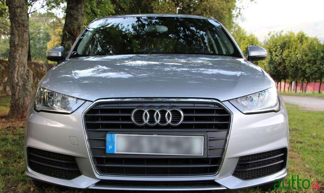 2015' Audi A1 Sportback photo #2