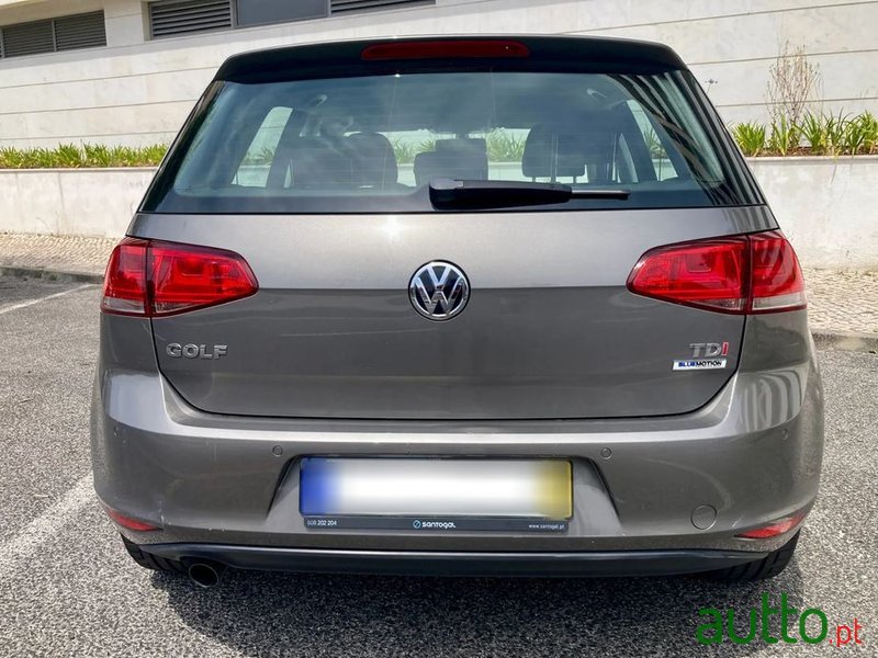 2015' Volkswagen Golf photo #6