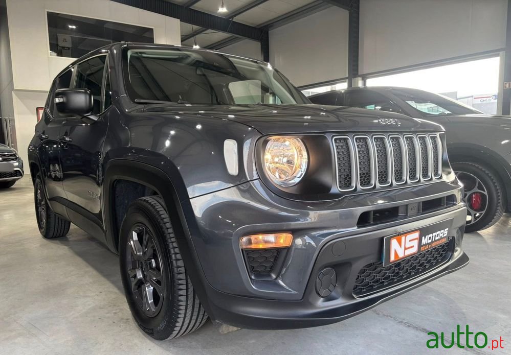2022' Jeep Renegade 1.6 Mjd Longitude photo #2