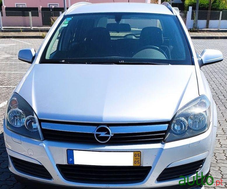 2005' Opel Astra Caravan photo #5