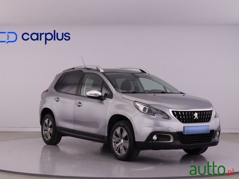 2019' Peugeot 2008 photo #2