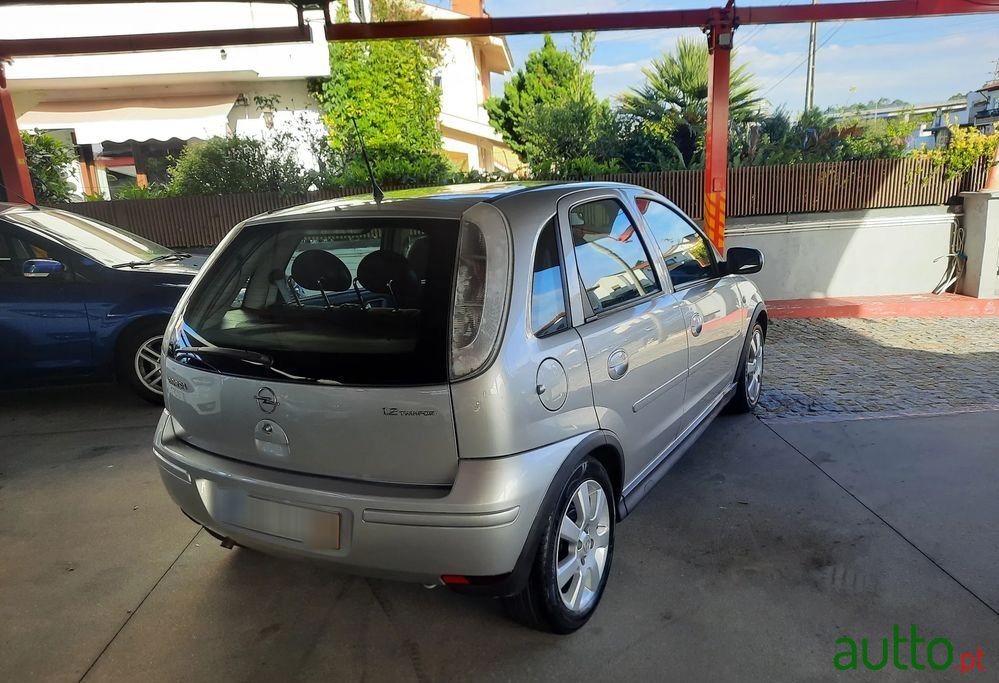2006' Opel Corsa photo #3