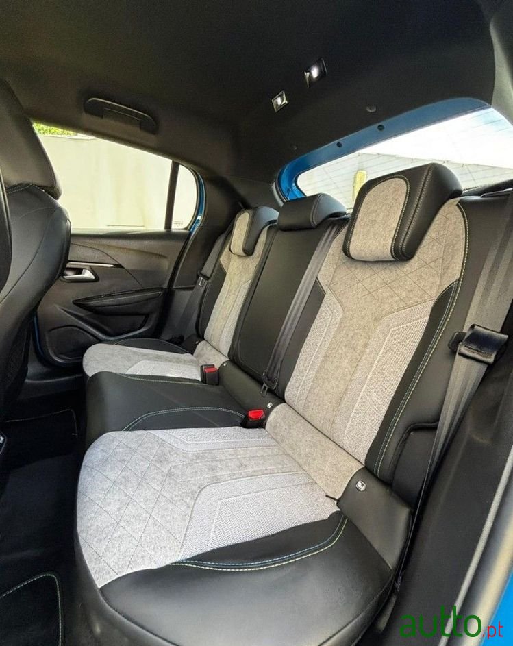 2020' Peugeot e-208 50 Kwh Gt photo #6