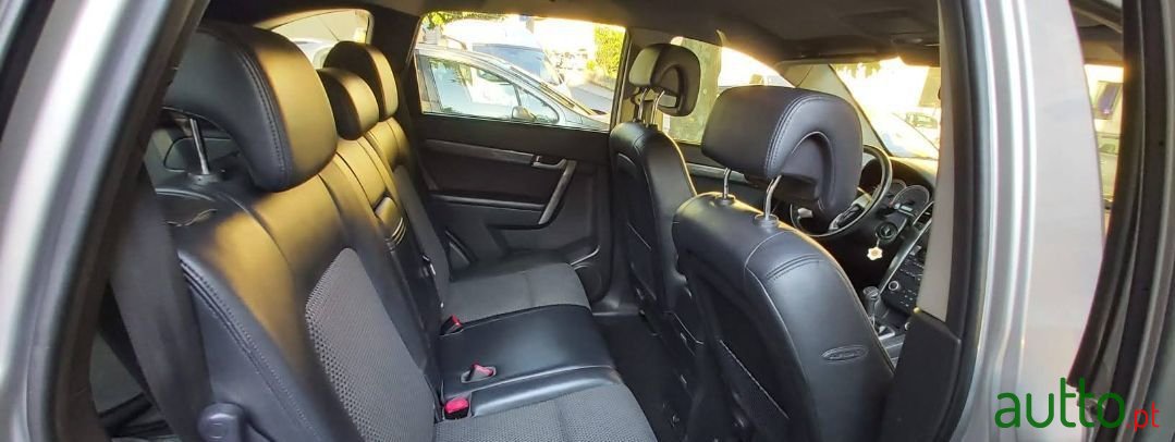 2008' Chevrolet Captiva photo #2