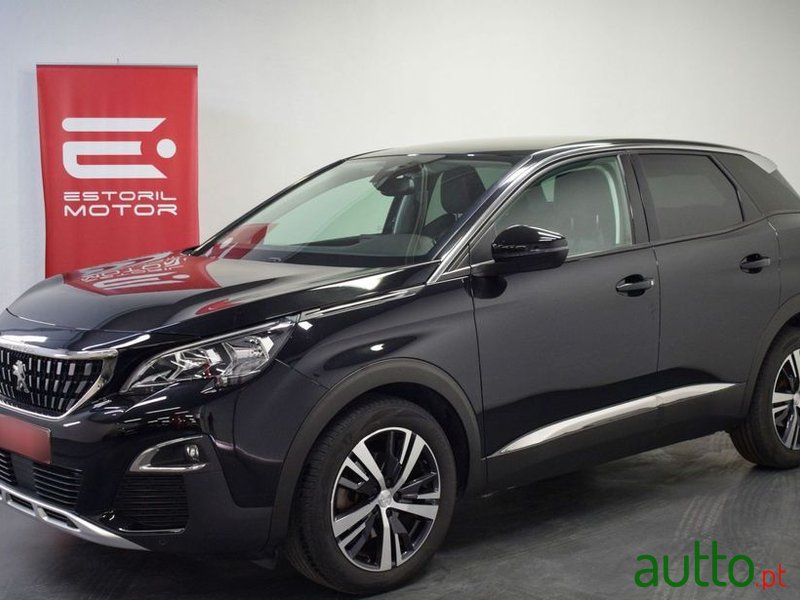 2020' Peugeot 3008 photo #2