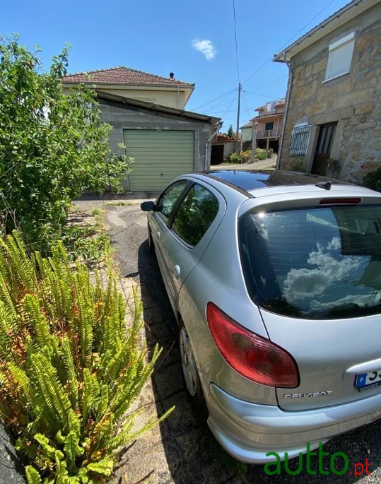 2005' Peugeot 206 photo #4