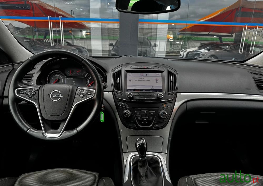 2014' Opel Insignia Sports Tourer photo #4