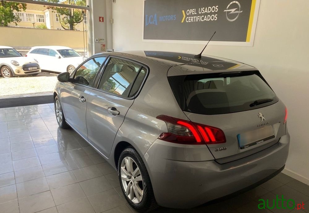 2019' Peugeot 308 photo #3