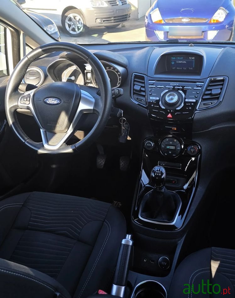 2013' Ford Fiesta 1.0 T Ecoboost Sport photo #3