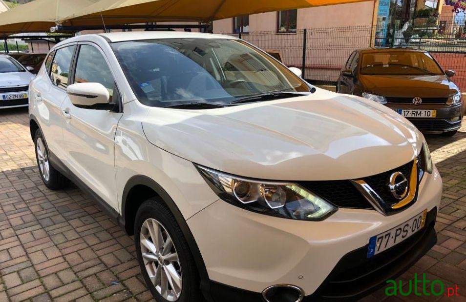 2015' Nissan Qashqai photo #2